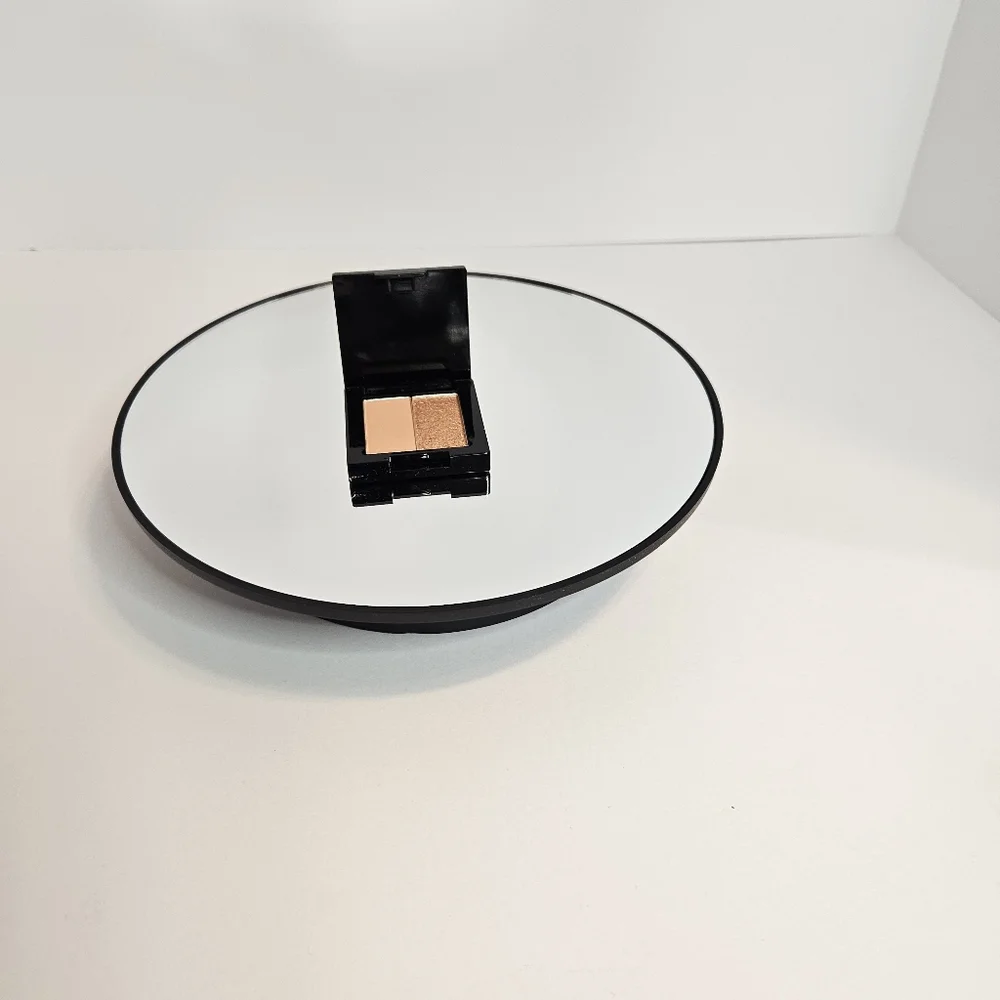 Shan dual eyeshadow in Miami and Hexed